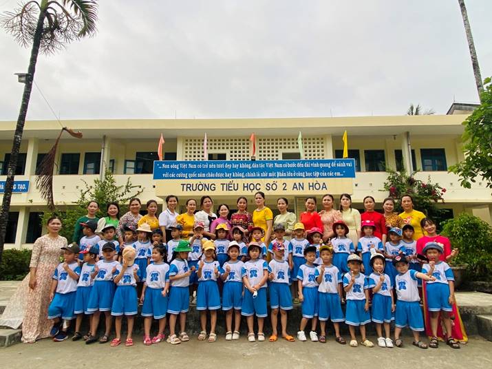 Trường mầm non An Hoà tổ chức hoạt động trải nghiệm “Tham quan trường Tiểu học” của các bé mẫu giáo 5-6 tuổi